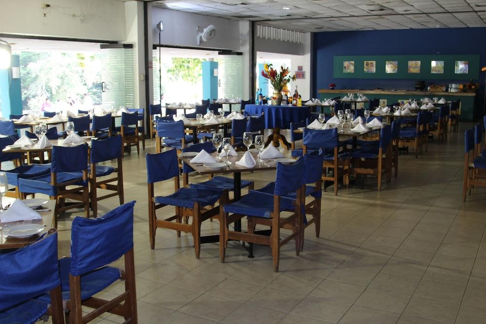 Hotel Guadaira Resort Melgar Bagian luar foto