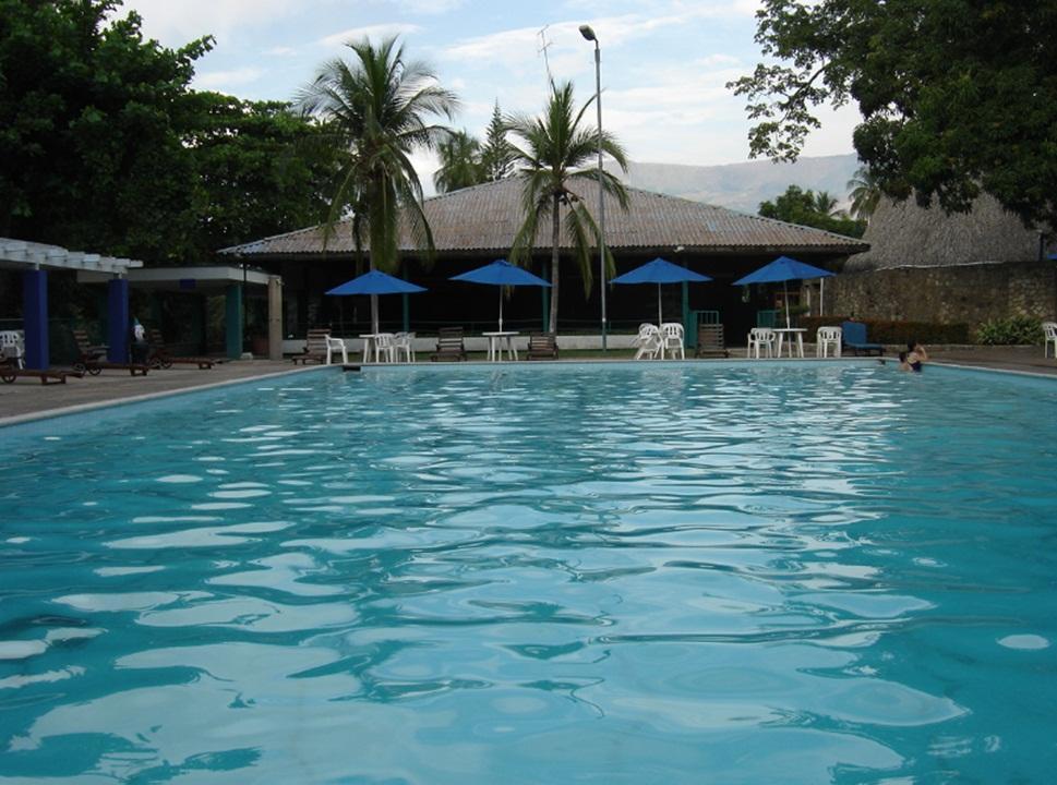 Hotel Guadaira Resort Melgar Bagian luar foto