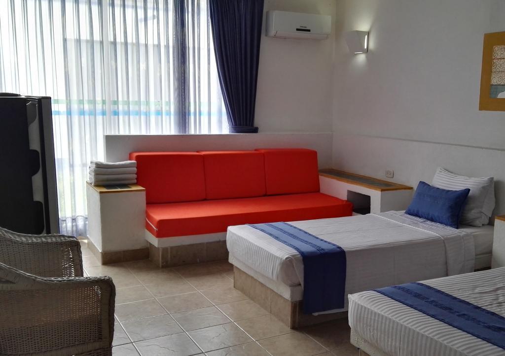 Hotel Guadaira Resort Melgar Bagian luar foto