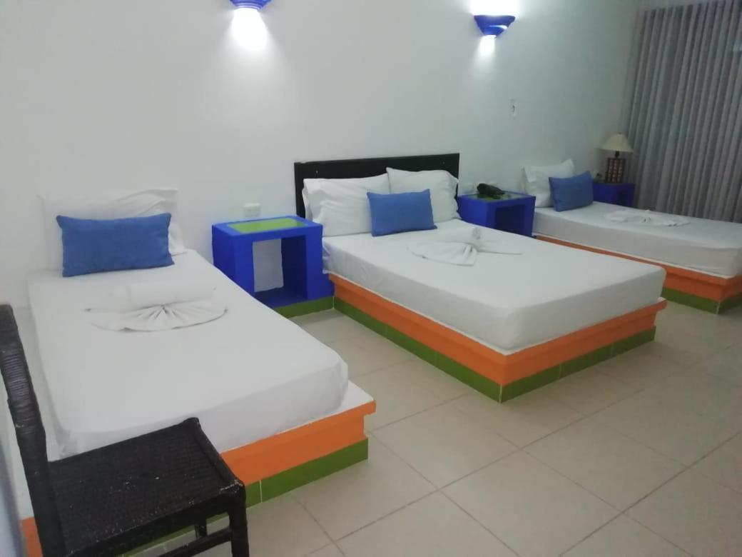 Hotel Guadaira Resort Melgar Bagian luar foto