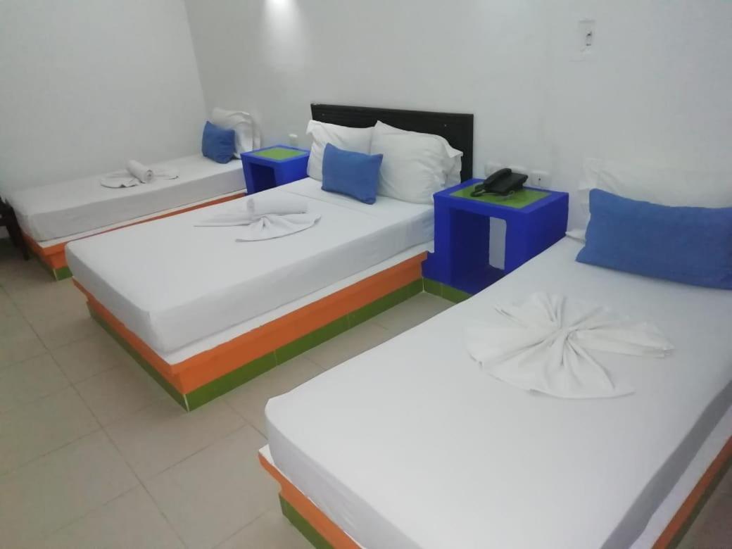 Hotel Guadaira Resort Melgar Bagian luar foto