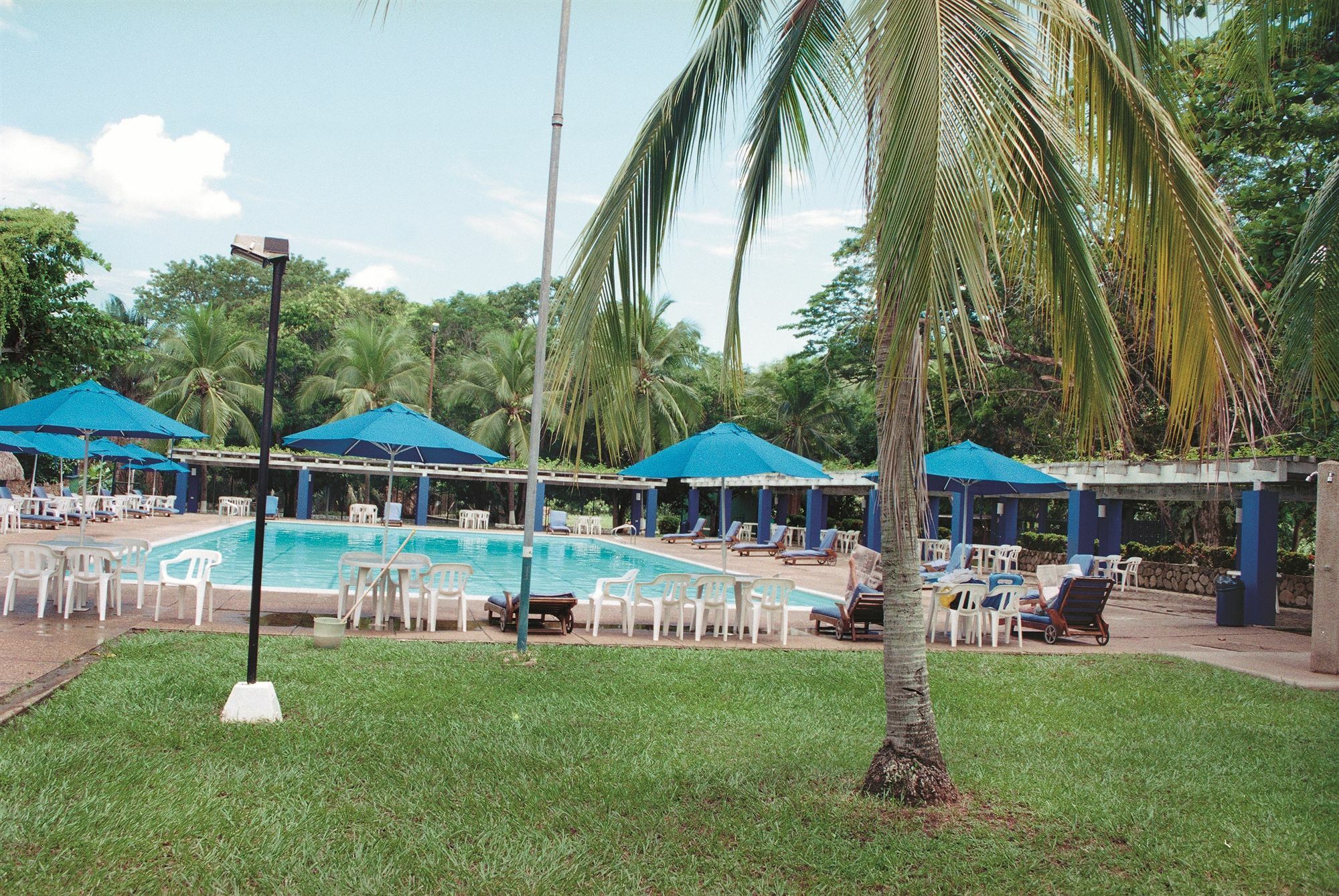 Hotel Guadaira Resort Melgar Bagian luar foto